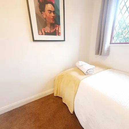 The Chorlton Retreat - Double Bedroom, Free Parking Manchester Exterior photo